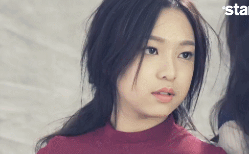 로리취향은 아니지만 좋아하는 걸그룹.gif | 인스티즈
