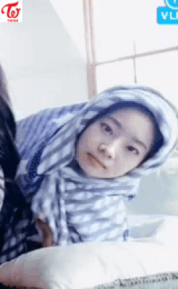 트와이스 사나 머리카락으로 동굴탐험 | 인스티즈
