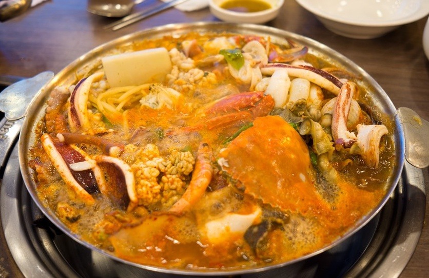 해물찜 vs 해물탕 | 인스티즈
