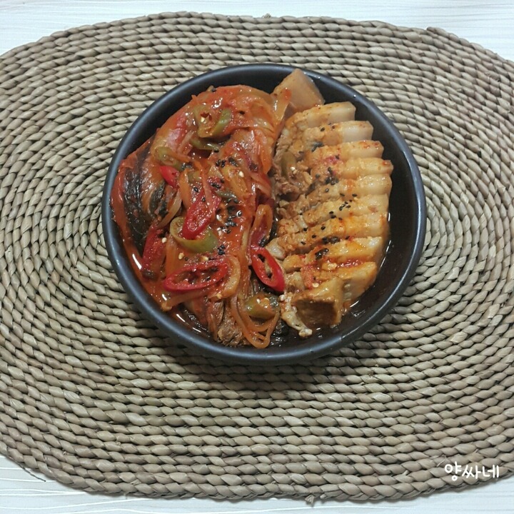 돼지고기 묵은지찜? 알배추 굴보쌈? | 인스티즈