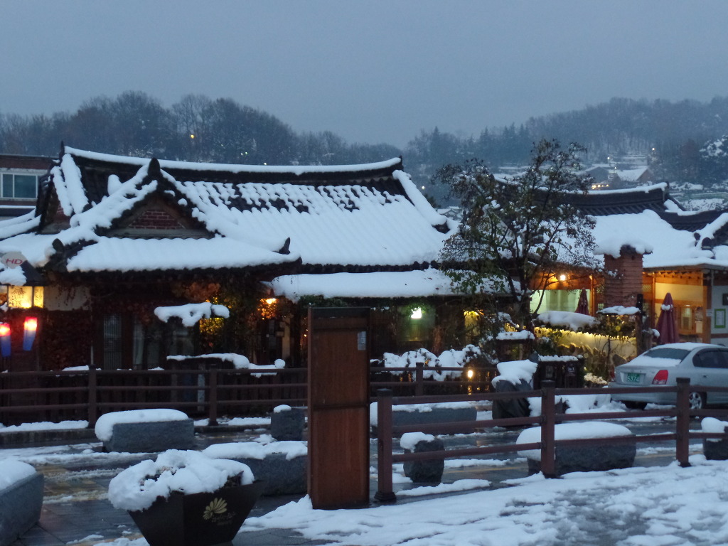 전주한옥마을 남천교 아치형의 아름다운 다리위의 한옥 누각 설경 및 야경 (안구정화) | 인스티즈