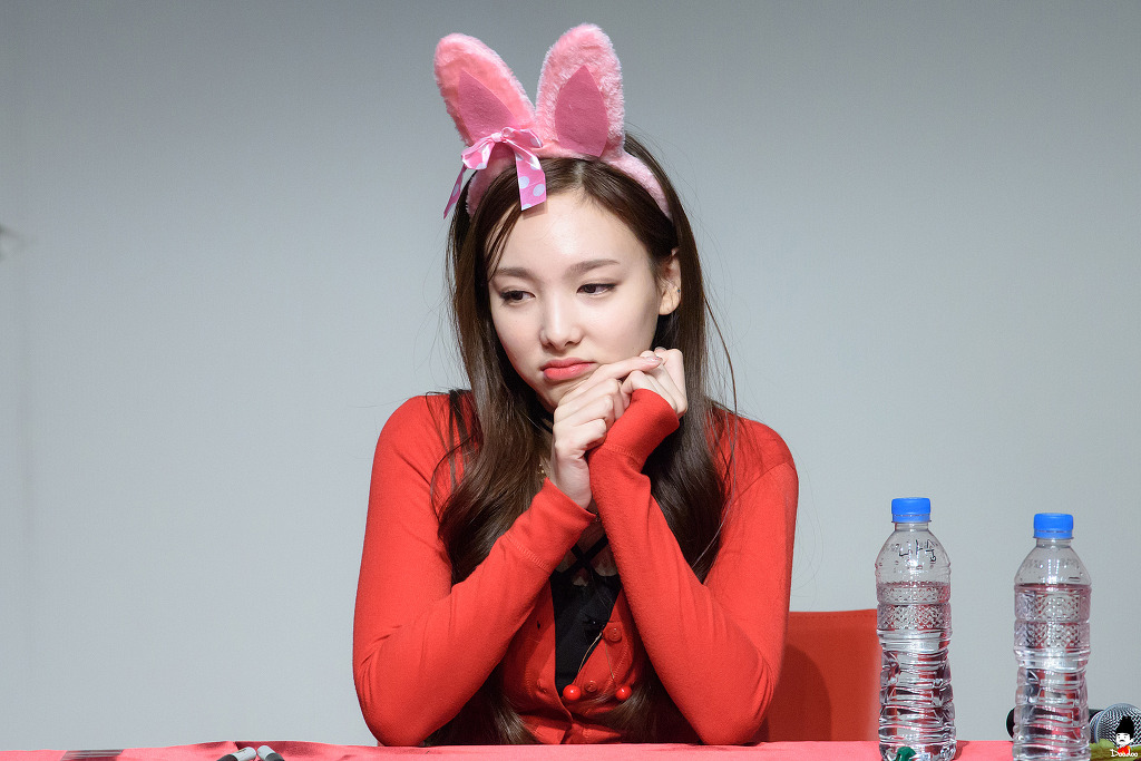 트와이스 최근 고화질 대포사진 직찍.jpg | 인스티즈
