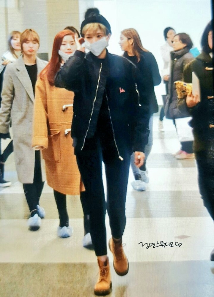 [트와이스] 오늘자 닥마 신은 정연이 비율ㄷㄷ | 인스티즈