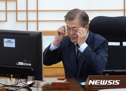 결재중인 대통령.jpg | 인스티즈