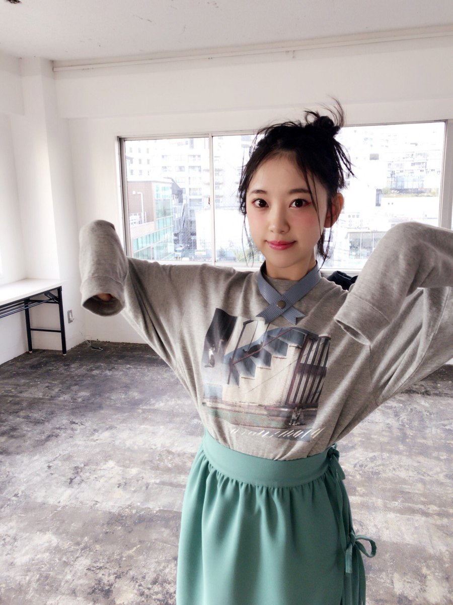 속쌍의 큰눈을 가진 귀여운 일본여자아이돌 | 인스티즈