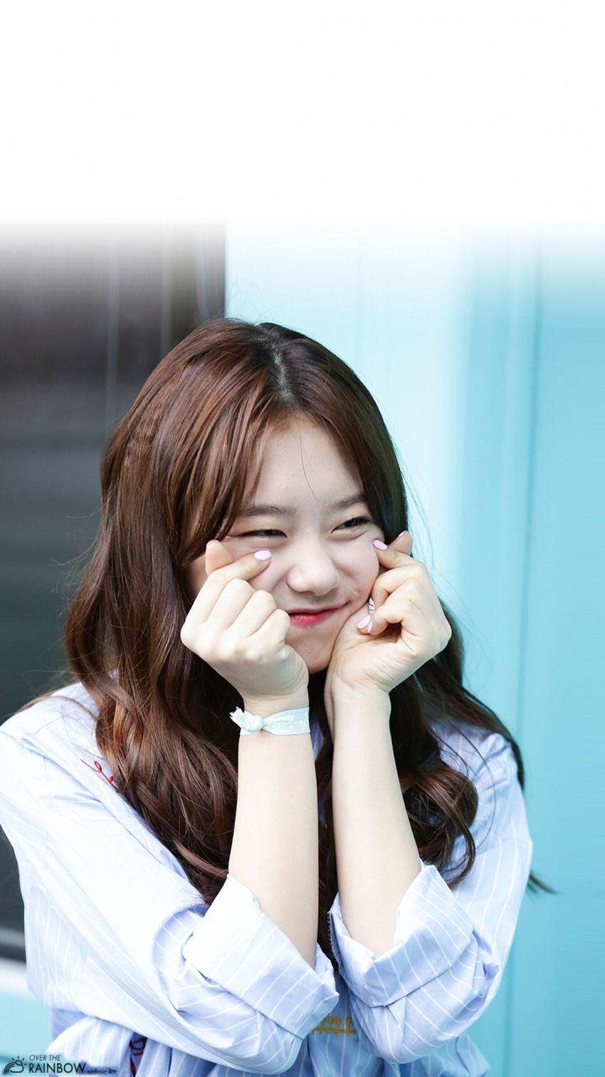 분위기 있는 아이오아이 IOI 김소혜.gif | 인스티즈