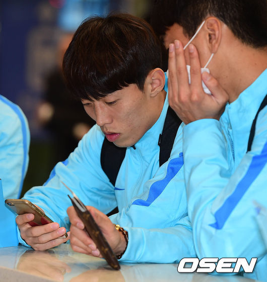 침울하게 귀국한 축구대표팀 | 인스티즈
