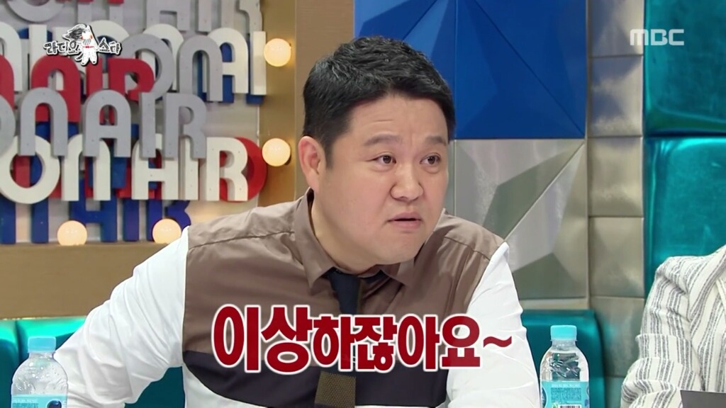 방송 중 자꾸 딴 곳을 쳐다보는 기안84. jpg | 인스티즈