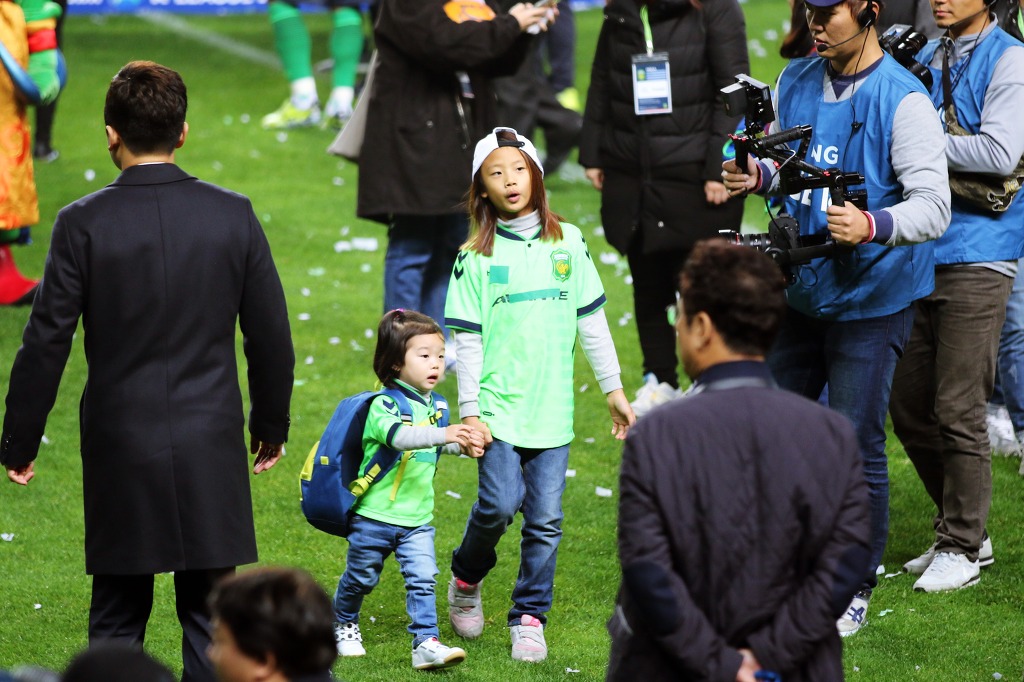 20151121 전북현대모터스 vs 성남FC 직관사진입니다.(2) *우승세레모니* | 인스티즈