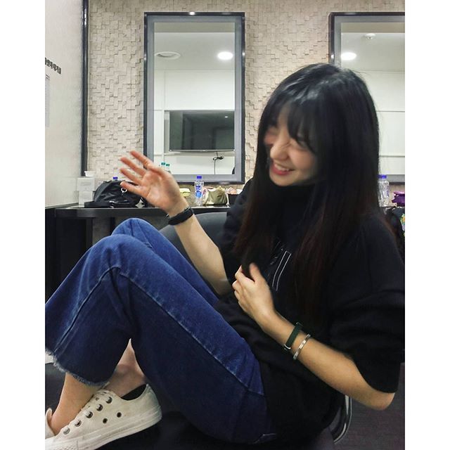 인터넷보면 한두명쯤 내 주위에 있을 것 같은데 없는 여자 st | 인스티즈