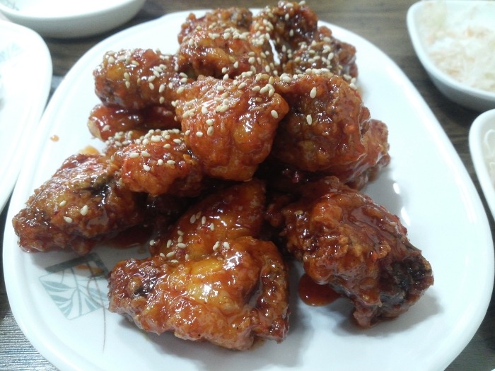 뉴숯불통닭 이미지