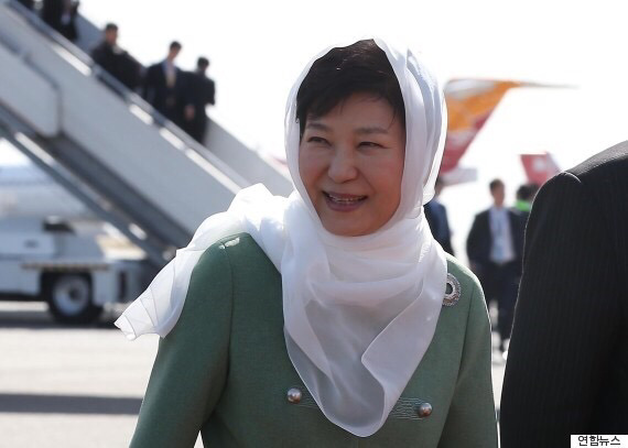 박근혜가 부끄러워지는 순간을 짤로 모아보았다 | 인스티즈