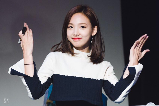 섹시해지고싶은 나연이 ㅋㅋㅋㅋㅋ | 인스티즈