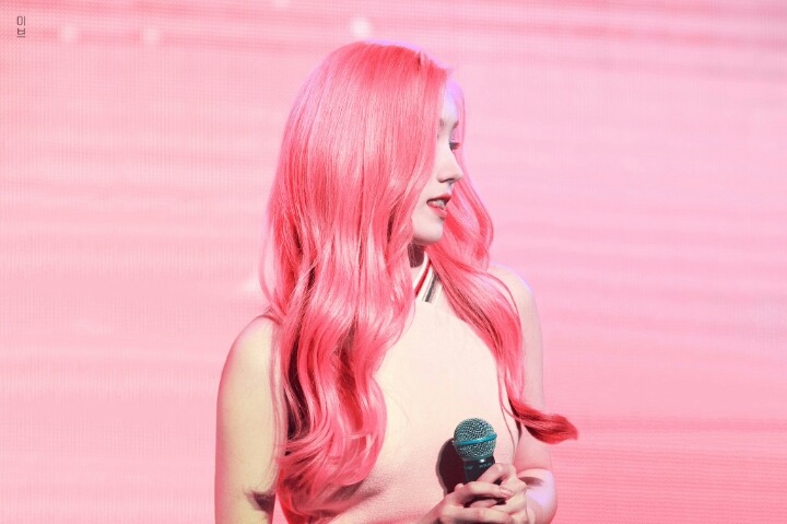 핑크핑크한 프리스틴 시연 | 인스티즈