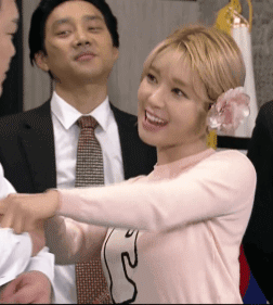 AOA초아의 사랑 그것은 데스티니복 입은 에이핑크 오하영 | 인스티즈