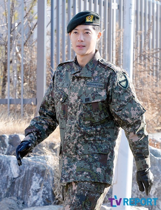 오늘자 김현중 전역 | 인스티즈
