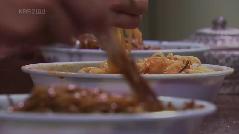 [얼렁뚱땅흥신소] 유독 중국음식 먹방이 많이 나오는 드라마 | 인스티즈