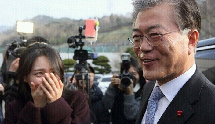 문재인... 오늘도 지지여부 고민하게 만드네 | 인스티즈