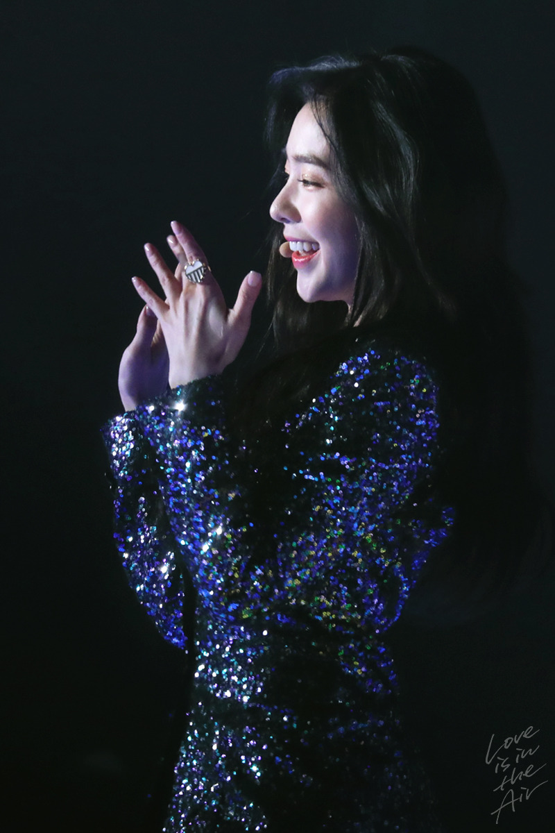 블링블링한 의상입은 아이린.jpgif | 인스티즈