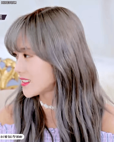 루다가 앞머리를 고수 하는 이유.GIF | 인스티즈