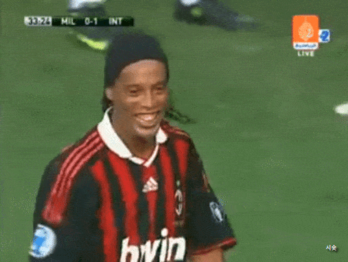 레드카드 기분 나쁘게 주는 방법.gif | 인스티즈