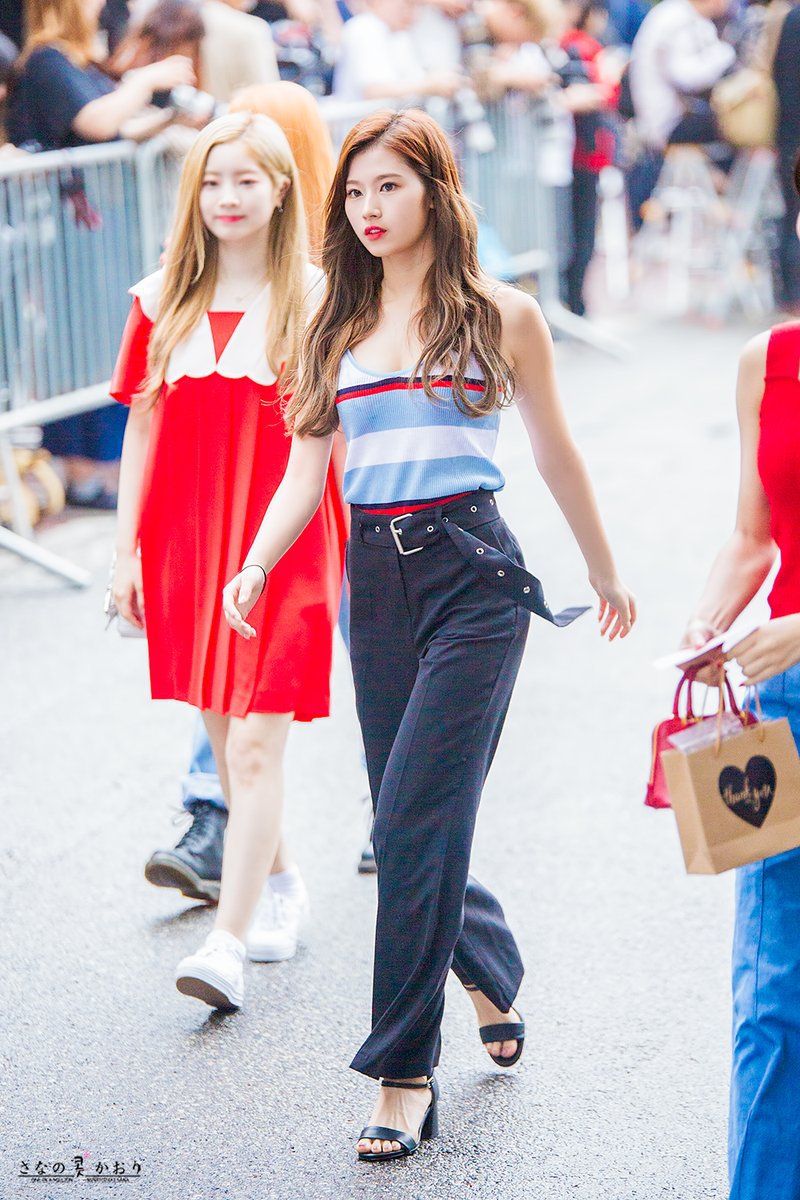 어쩜 이렇게 이쁠까싶은 트와이스 사나.jpg | 인스티즈