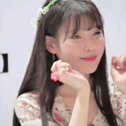 화관쓴 아이유.gif | 인스티즈
