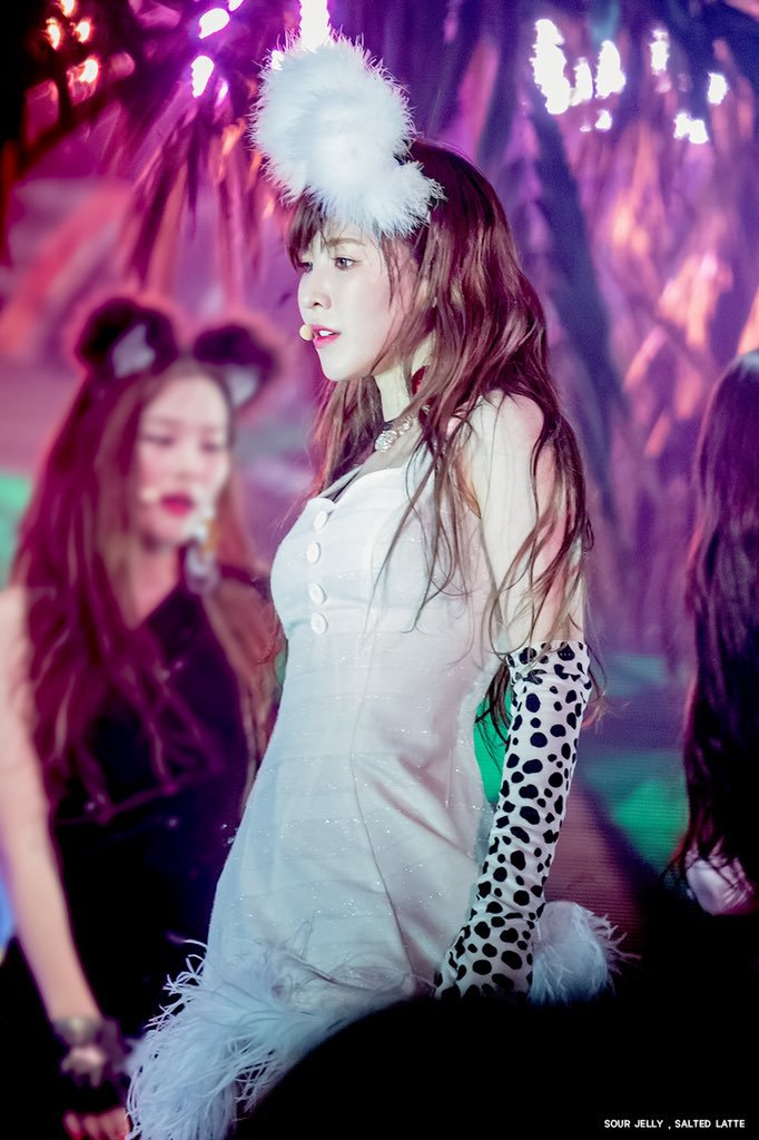 8/4 레드벨벳 레드메어 콘서트 | 인스티즈