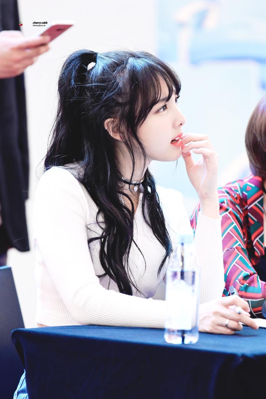 임나연 옆모습 | 인스티즈