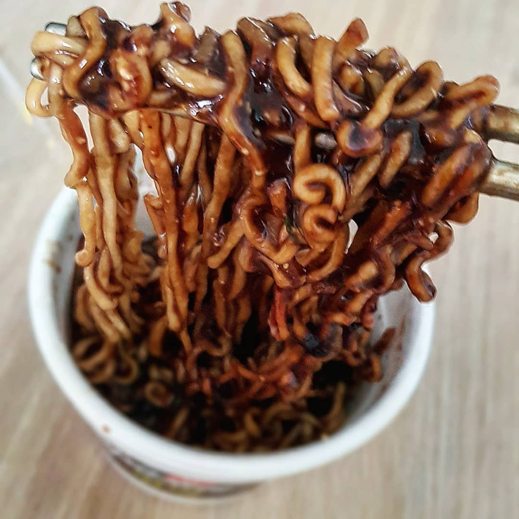 이 라면 한컵으로 배 안차는 사람 많음 | 인스티즈