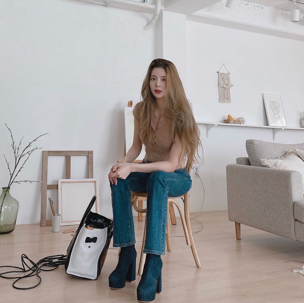 메이크업 받는 장재인 | 인스티즈