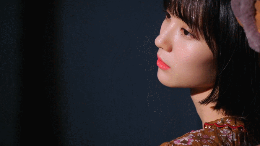 오마이걸 바나나 알러지 원숭이 자켓촬영 비하인드.gif | 인스티즈