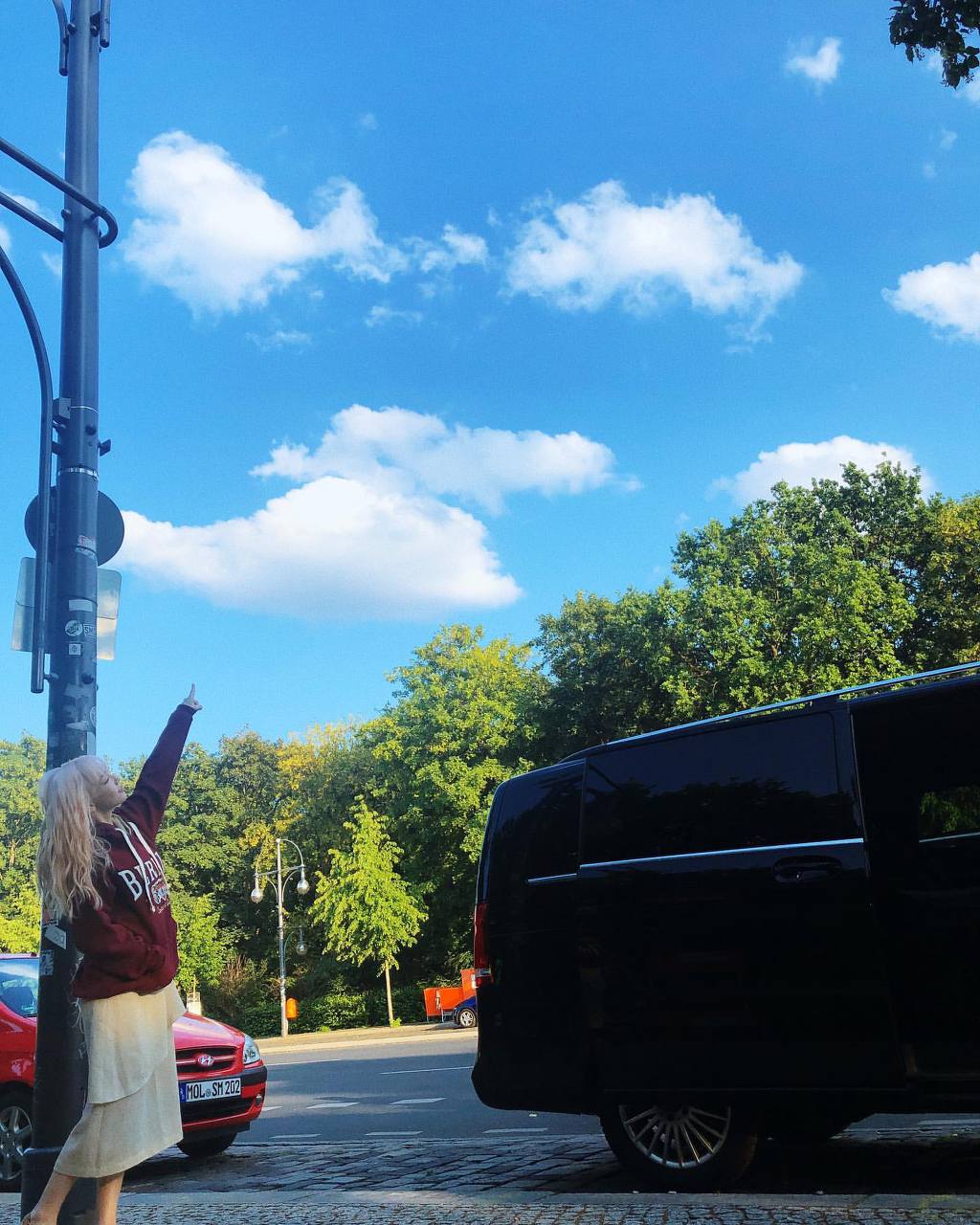 998AD4405D61919207403E