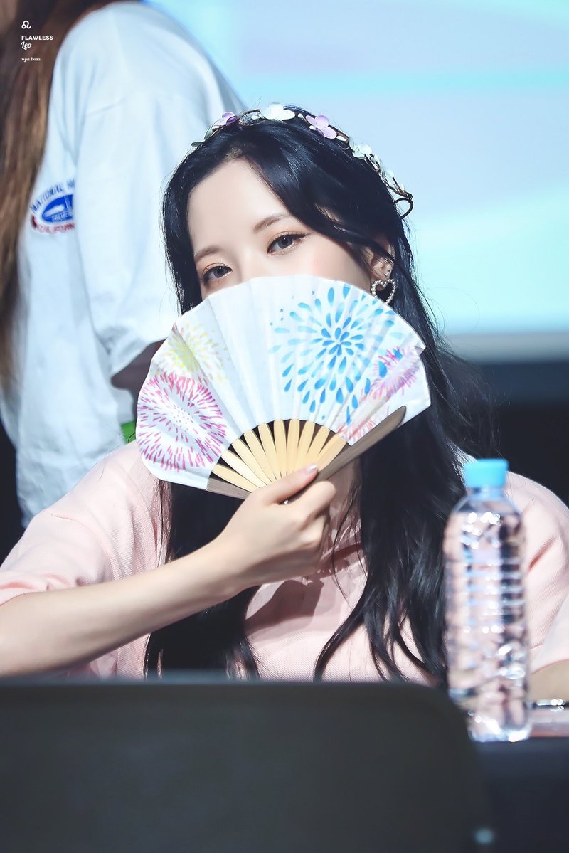 또다른 아이돌 얼굴천재 우주소녀 보나.jpg | 인스티즈