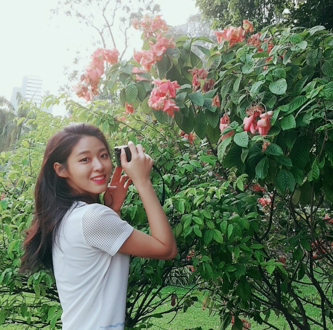 설현이의 미모 ㄷㄷㄷ.jpgif | 인스티즈
