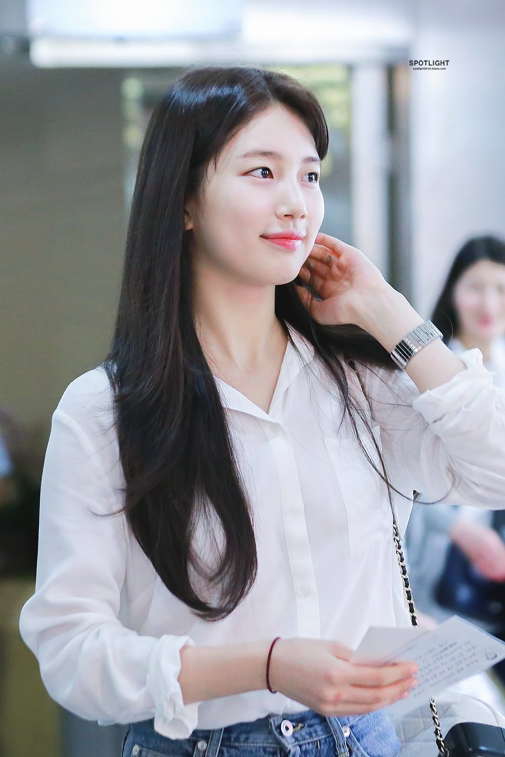 오늘이 생일인 수지.jpgif | 인스티즈