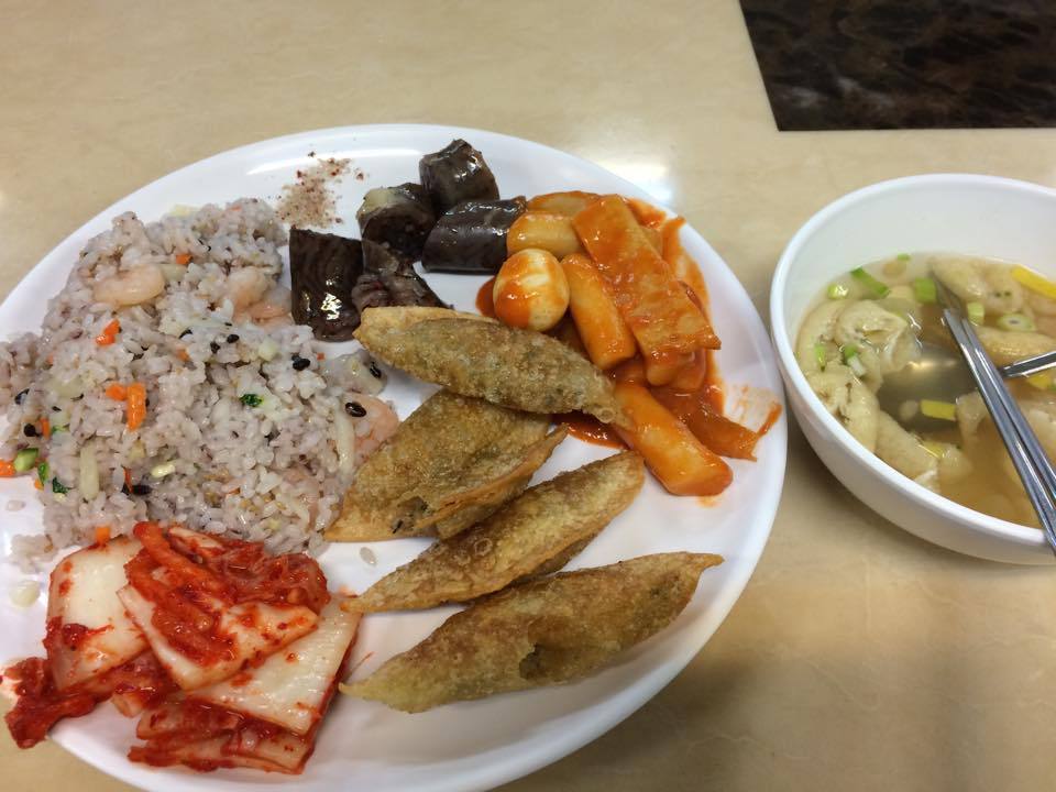 어느 직장인의 회사 점심 식단 | 인스티즈