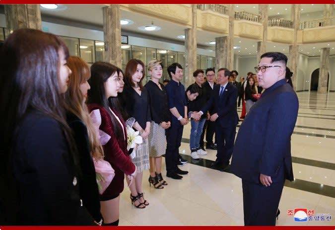 김정은과 레드벨벳..jpg | 인스티즈