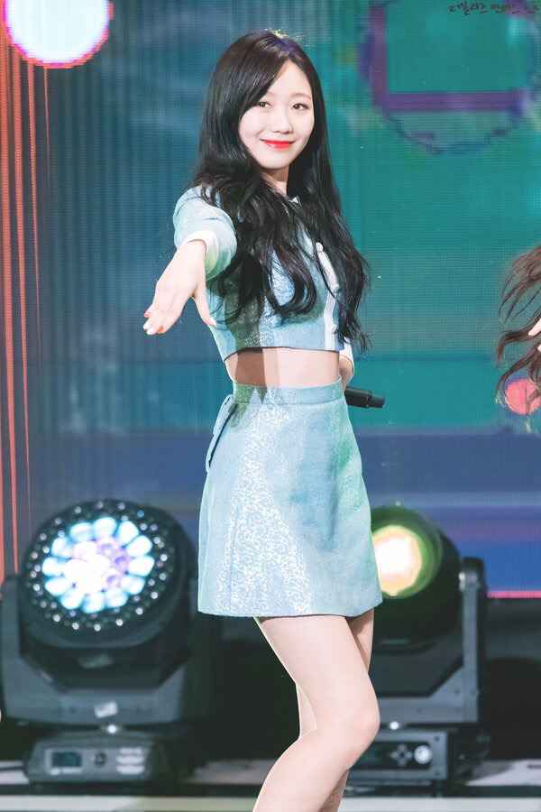 [러블리즈] 오늘의 저녁은 딤섬과 우육면이라서 수정이 | 인스티즈