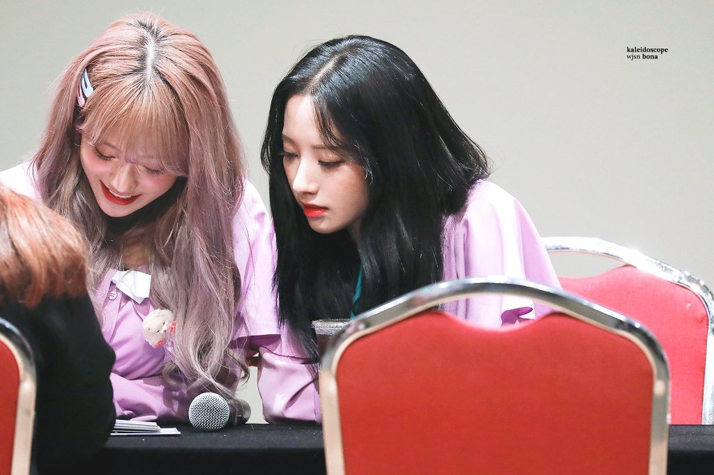 비쥬얼은 아이돌 톱클래스인 우주소녀 보나.jpg | 인스티즈