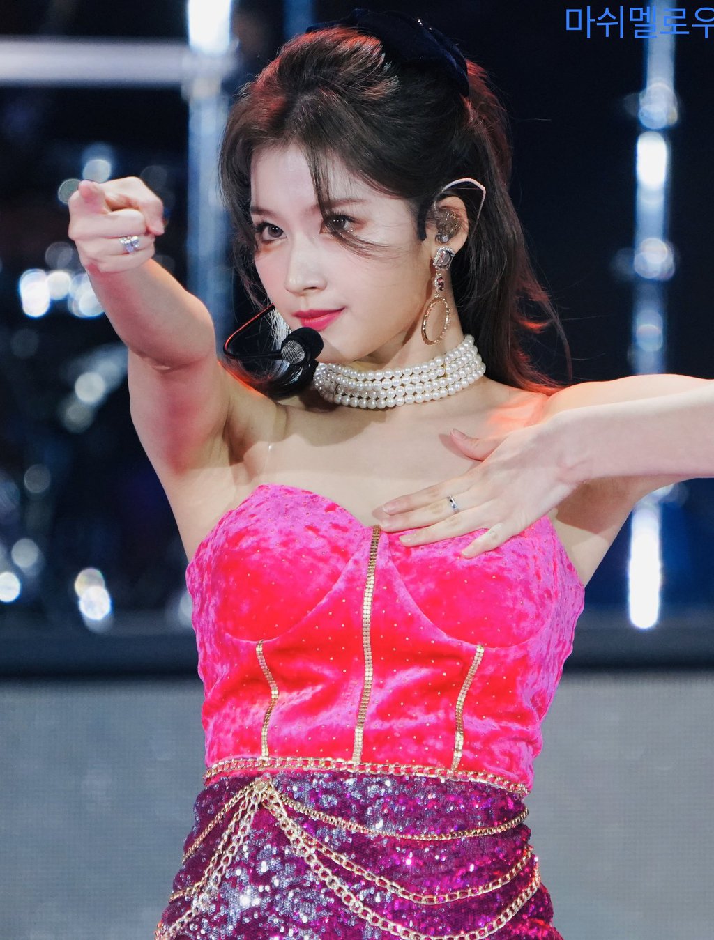 오늘이 생일인 트와이스 사나.jpgif (335장) | 인스티즈