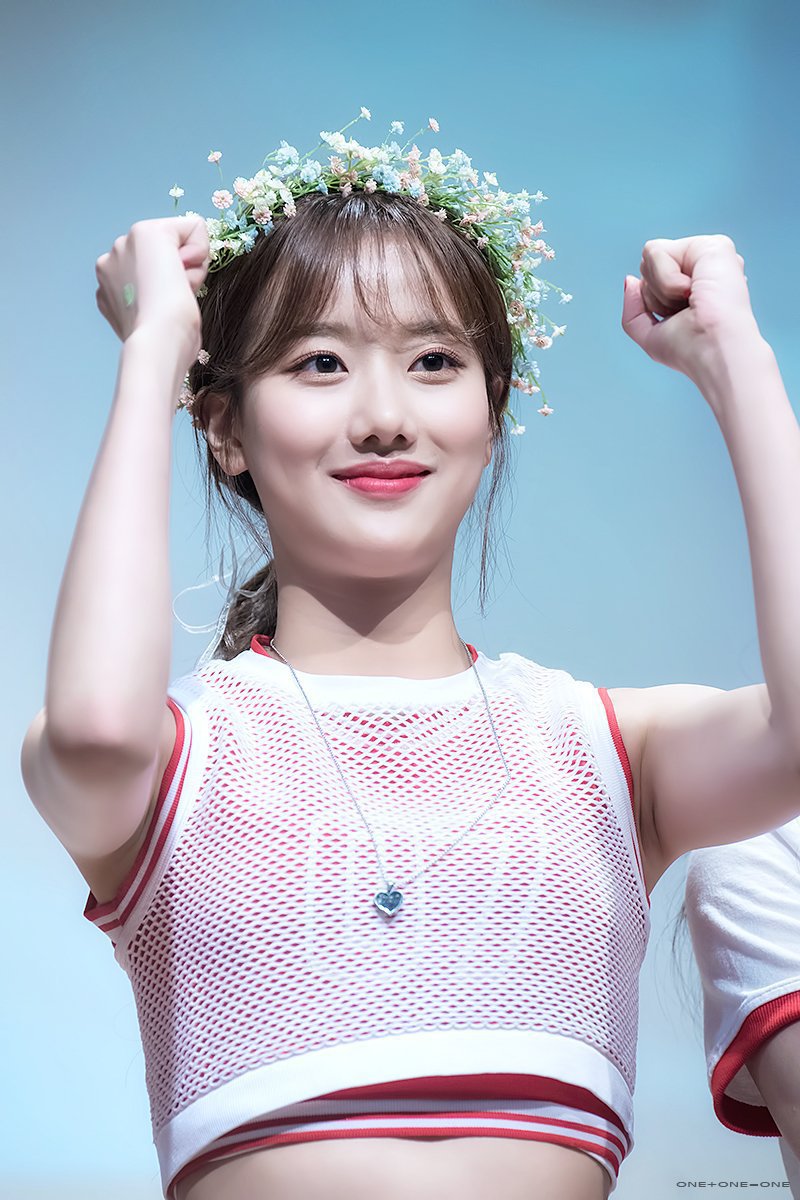 상큼하게 이쁜 에이프릴 이나은.jpgif | 인스티즈