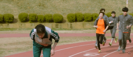 [걷기왕] 심은경의 독립영화 첫 주연작 걷기왕 따뜻하고 훈훈한 영화.GIF | 인스티즈