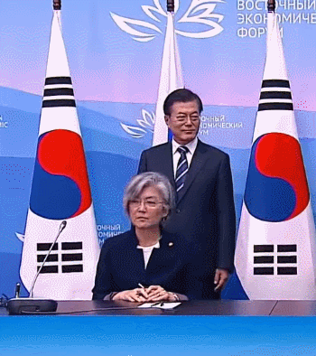 러시아 공동기자회견 문재인남매의 모습 | 인스티즈